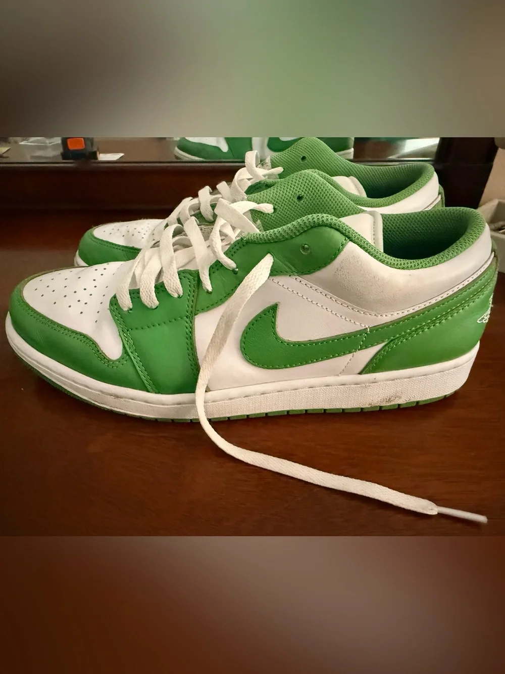 Jordan low top